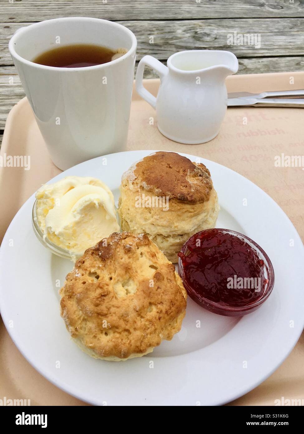 Cornish cream tea hi-res stock photography and images - Alamy