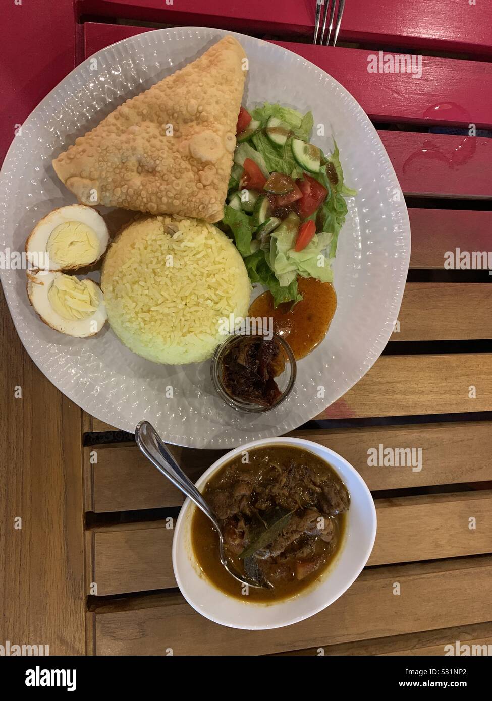 Sri Lankan staple rice and curry Stock Photo