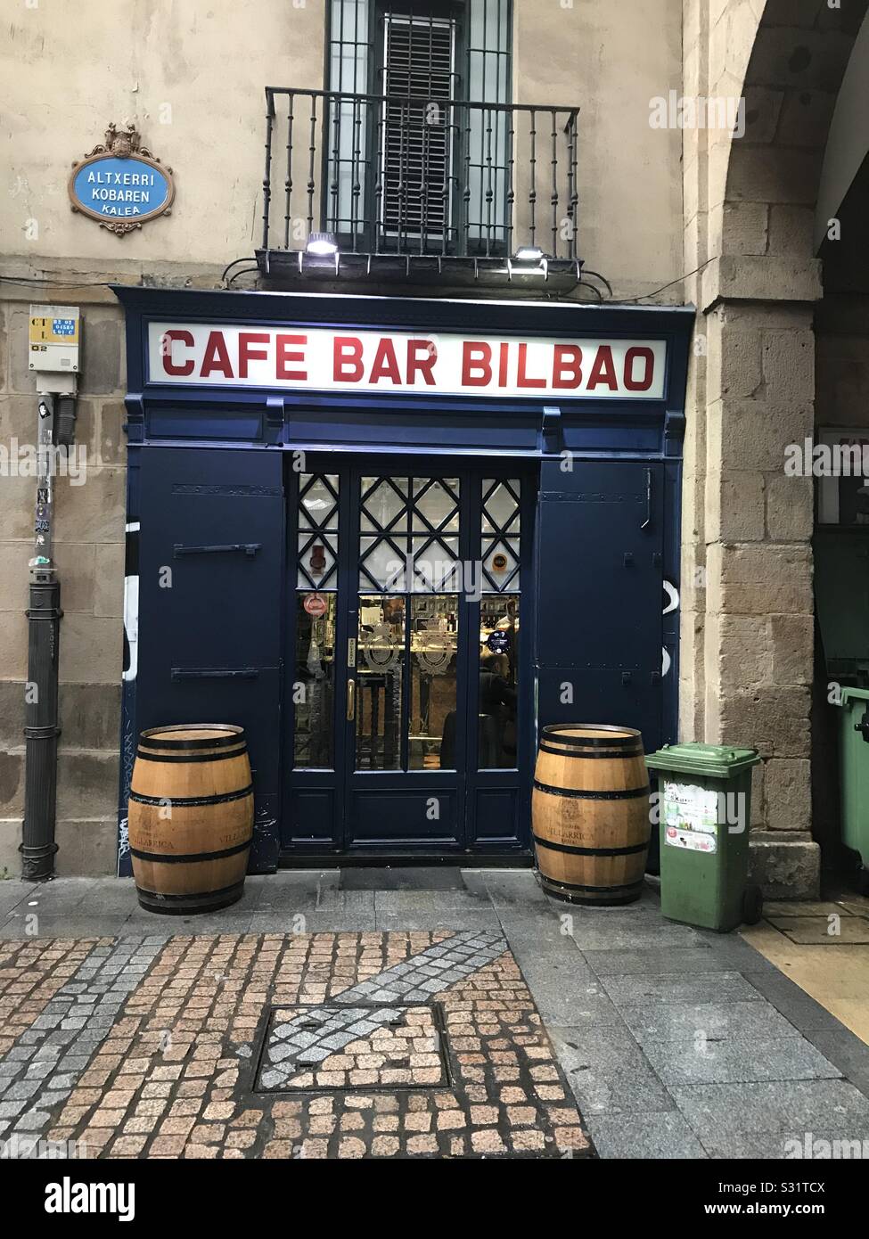 Cafe bar bilbao hires stock photography and images Alamy