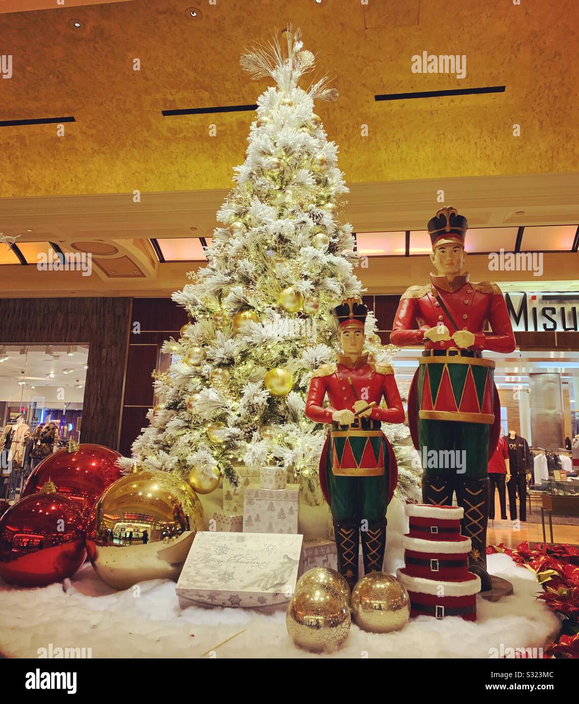 Hotel interior christmas decorations hires stock photography and