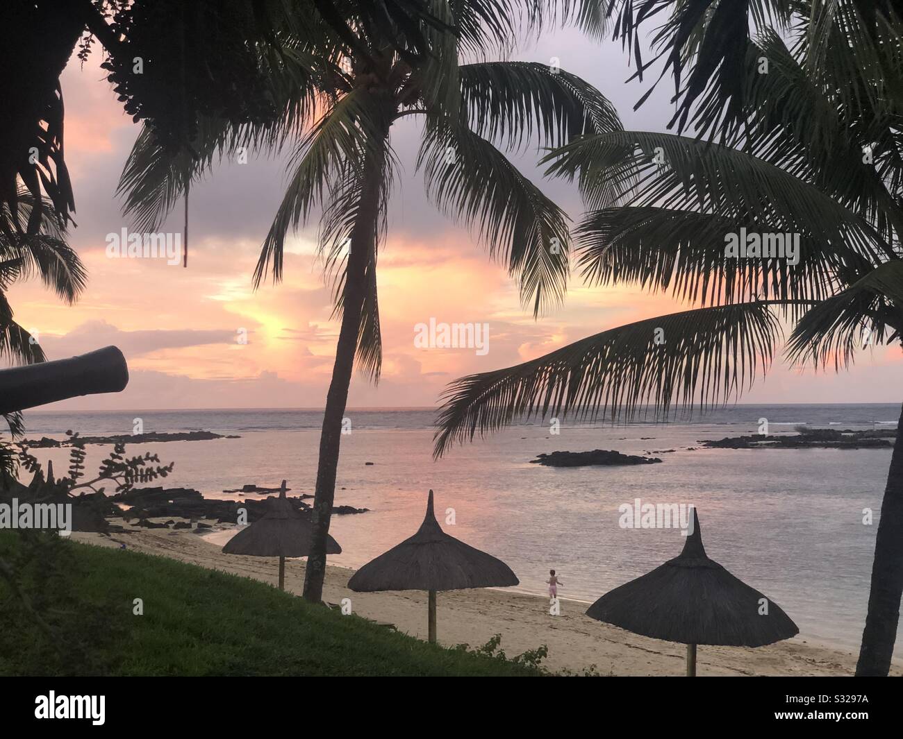 Ocean sun set hi-res stock photography and images - Alamy
