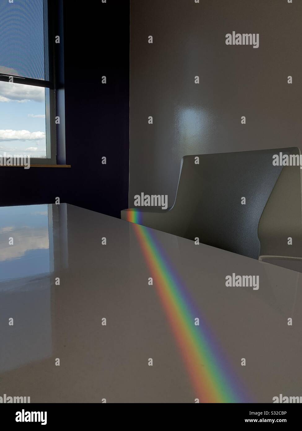 Light refraction hi-res stock photography and images - Alamy