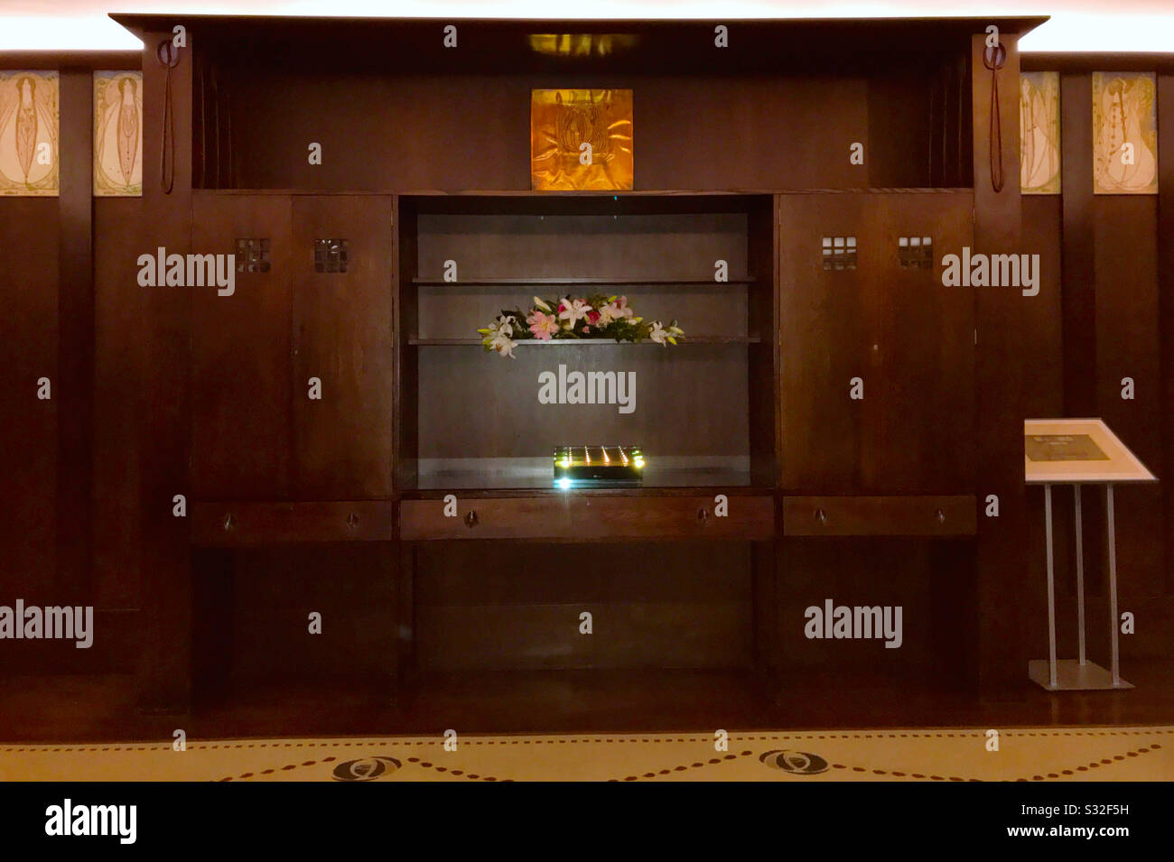 Dining room in House for an Art Lover in Bellahouston Park, Glasgow, Scotland. Built in 1996 from plans drawn up by Charles Rennie Mackintosh in 1901. - Smartphone Captured Stock Image