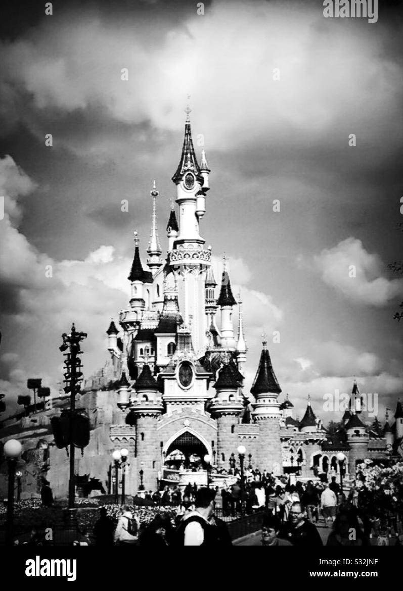 Disneyland paris castle Black and White Stock Photos & Images Alamy