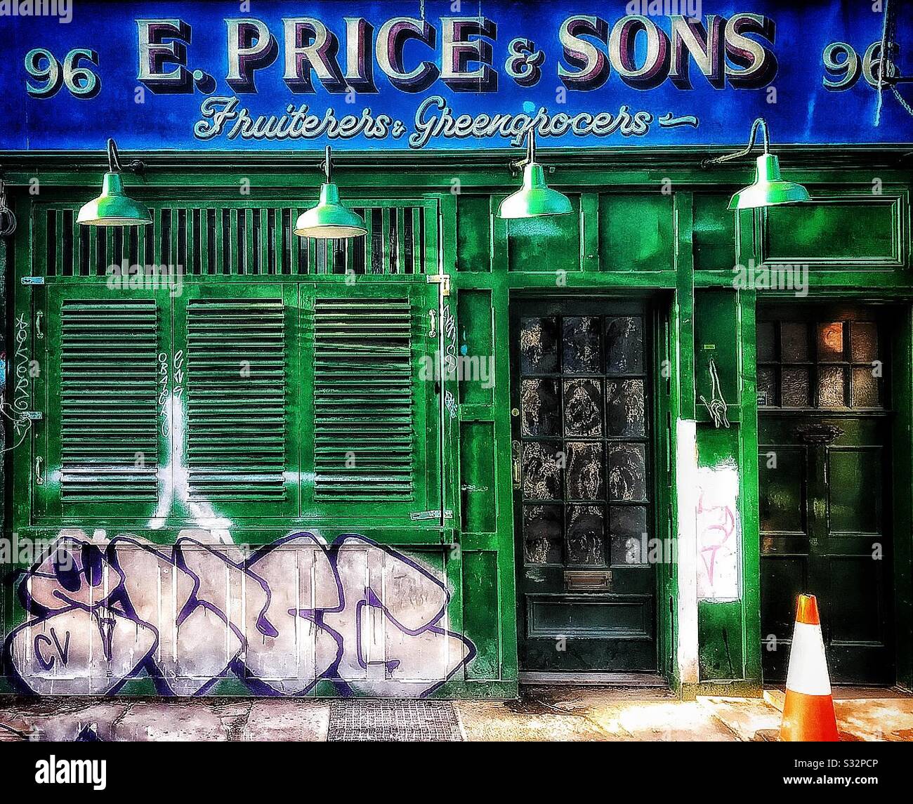 E. Price & Sons, Fruiterers, Greengrocers, Golborne Road, Notting Hill, London Stock Photo