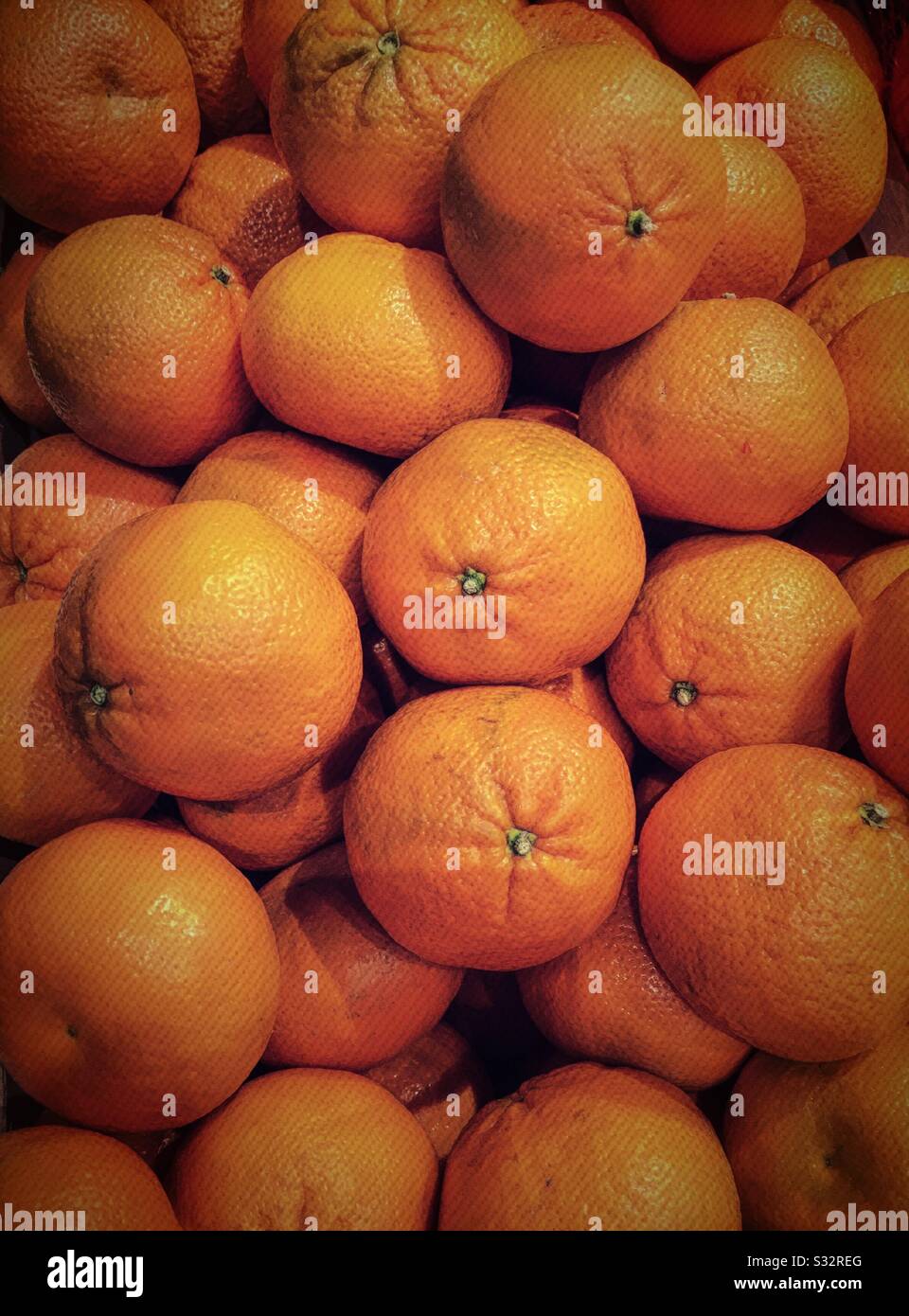 Clementines for sale in a grocery store Stock Photo Alamy