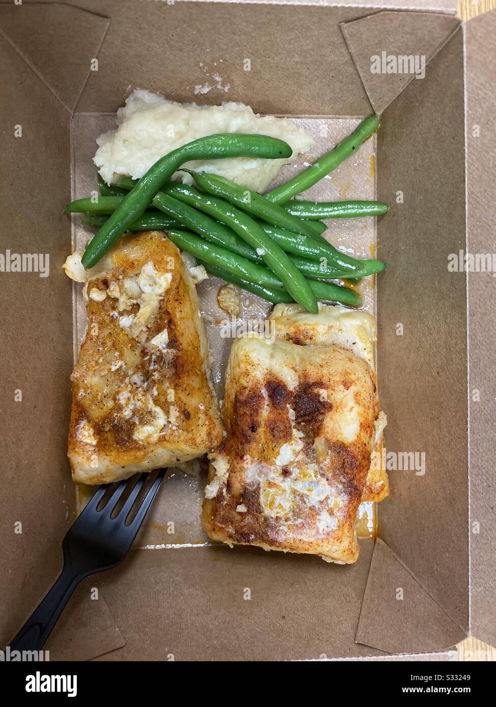 Lunch, fish, green beans,mashed potato Stock Photo Alamy