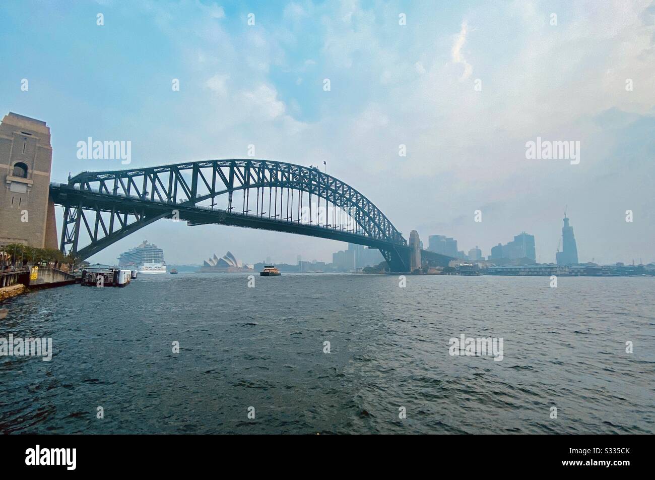 Sydney’s Harbour Bridge and city skyline from Mission Point Stock Photo
