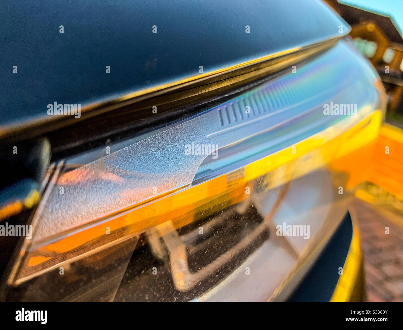 Car headlight hi-res stock photography and images - Alamy