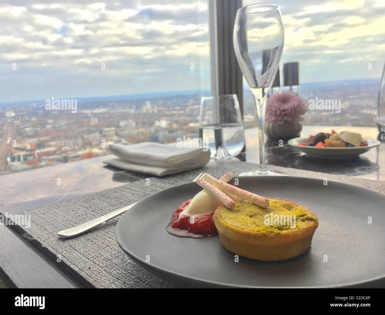 lunch-in-london-stock-photo-alamy