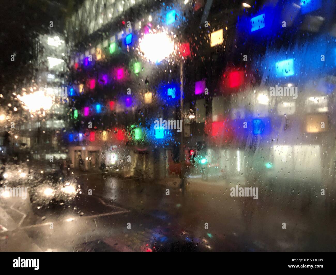 Rainy night street hi-res stock photography and images - Alamy