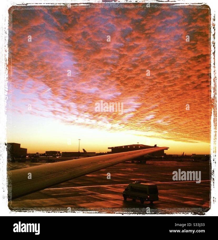 Red sky sunrise Stock Photo - Alamy