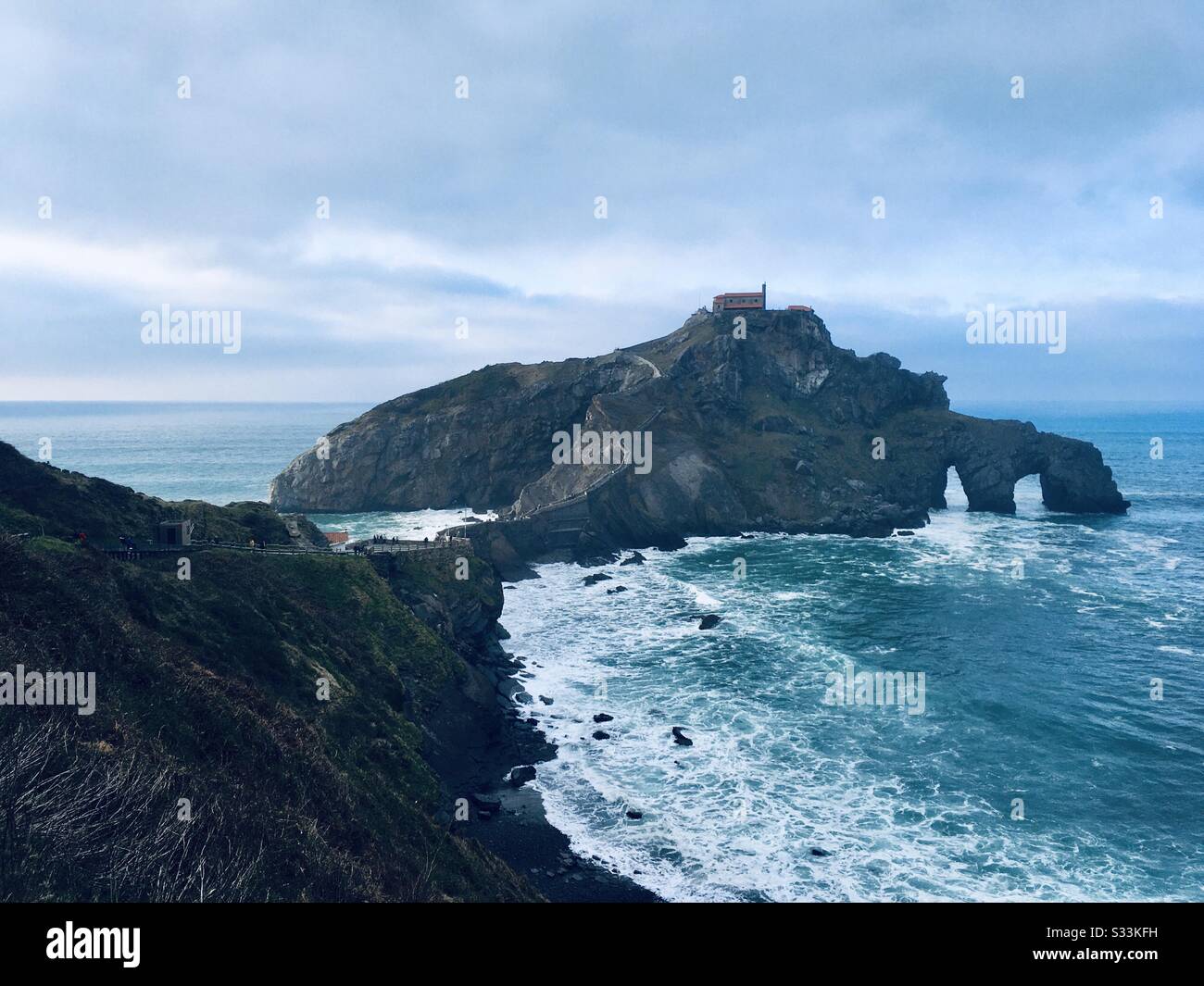 Game of Thrones Lures 75,000 Tourists to Dragonstone Steps, Potentially  Damaging Spanish Pilgrimage Site