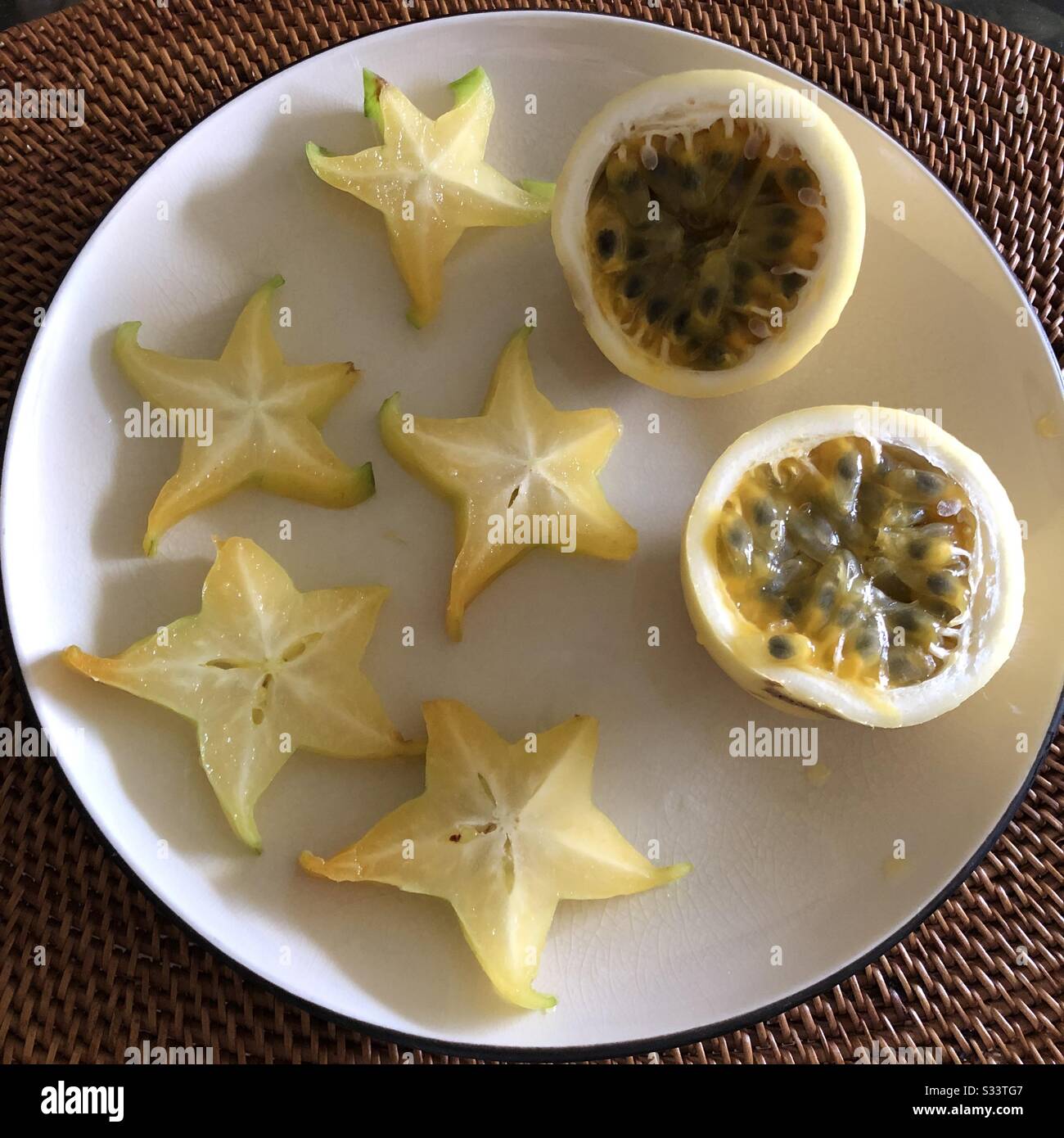 Star fruit & Passion Fruit in Hawaii Stock Photo Alamy