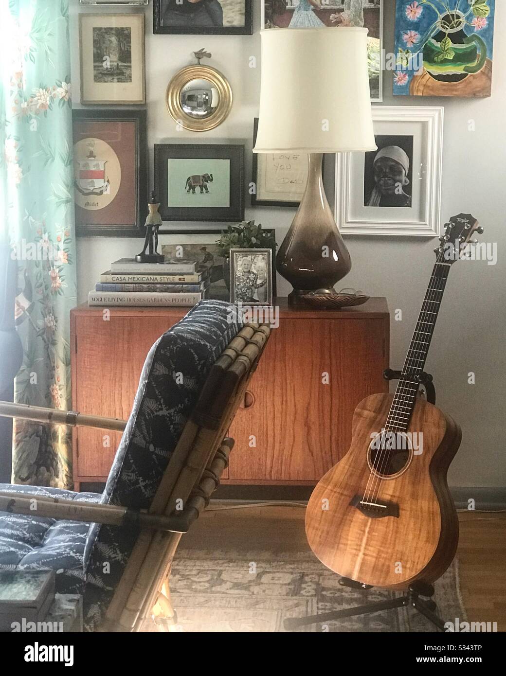 home smartphone stock photos and images Alamy