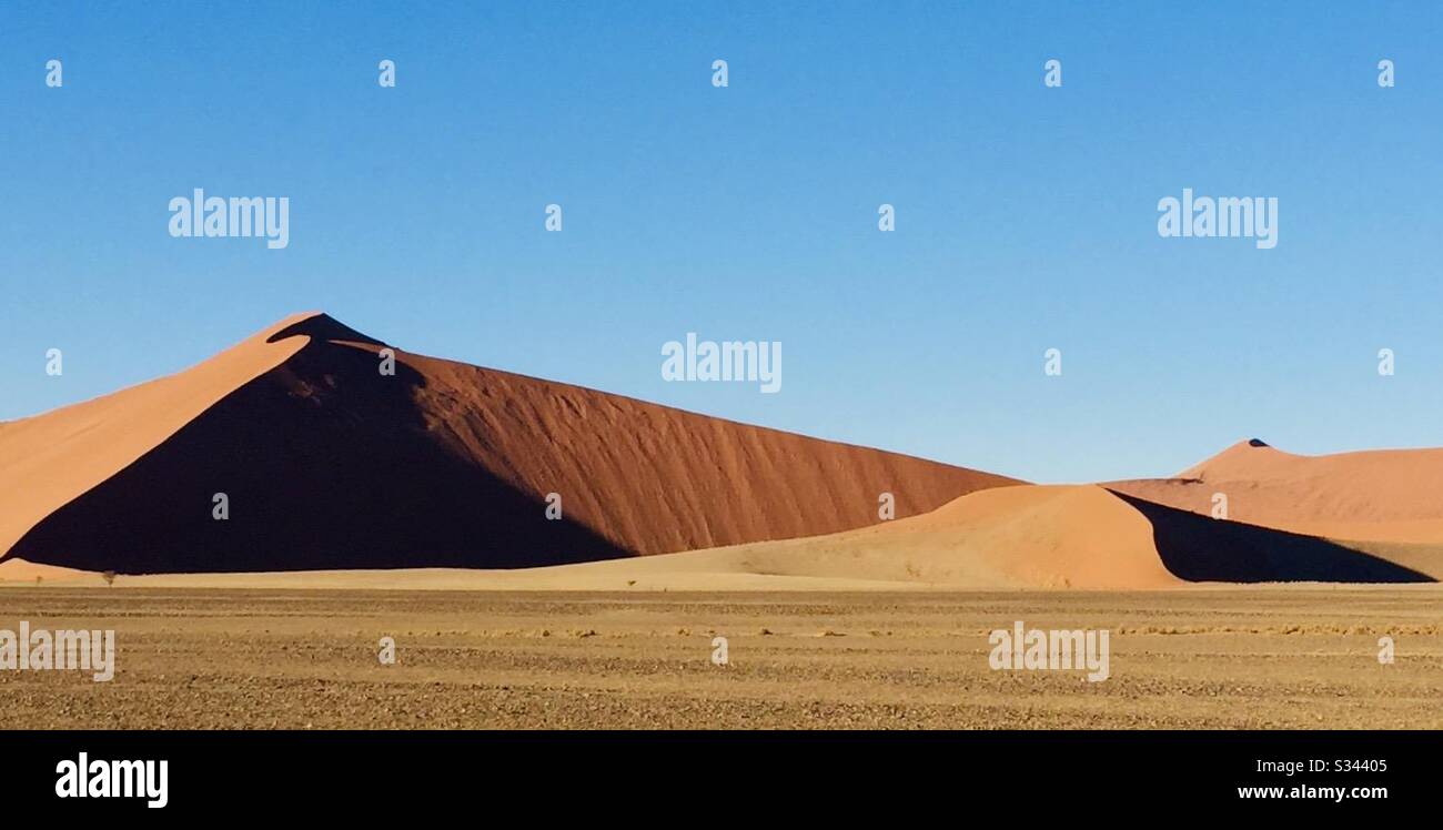 Natural beauty in this image of sand dunes at Sossusvlei in Namibia ...