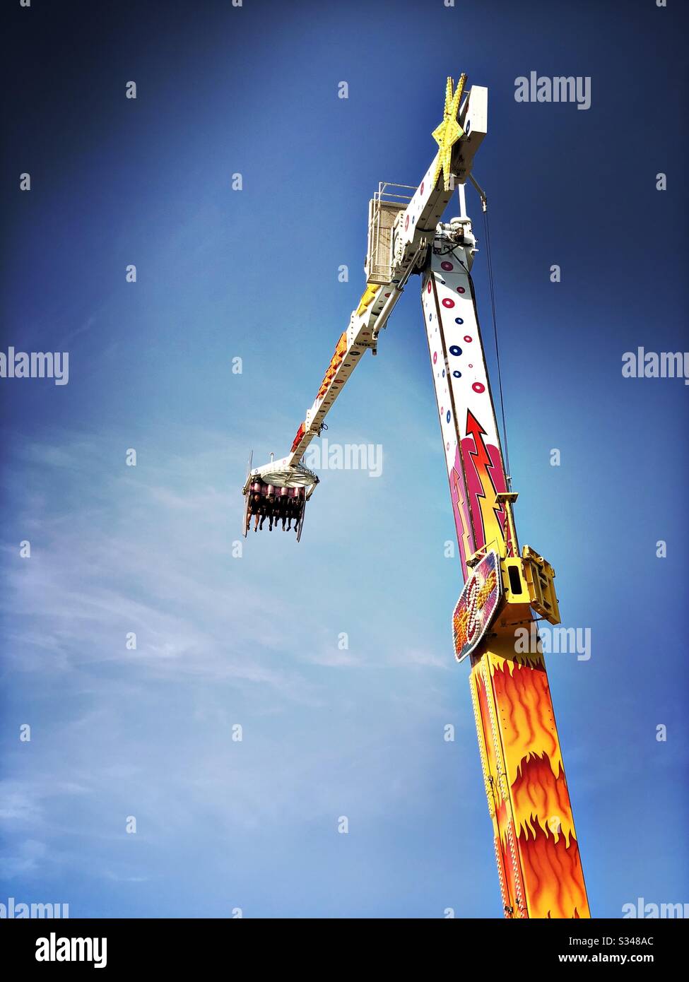 Pendulum amusement ride hires stock photography and images Alamy