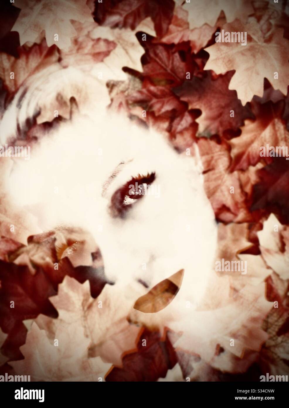 Lost girl hi-res stock photography and images - Alamy