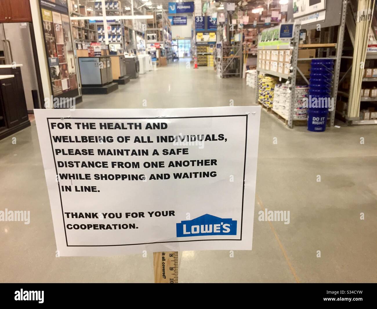 Hardware store aisle hires stock photography and images Alamy