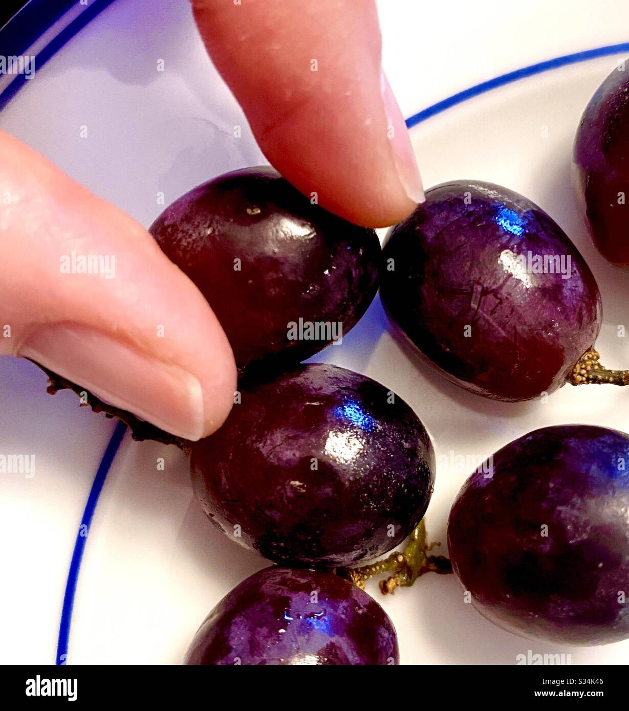 Healthy grapes to eat Stock Photo Alamy