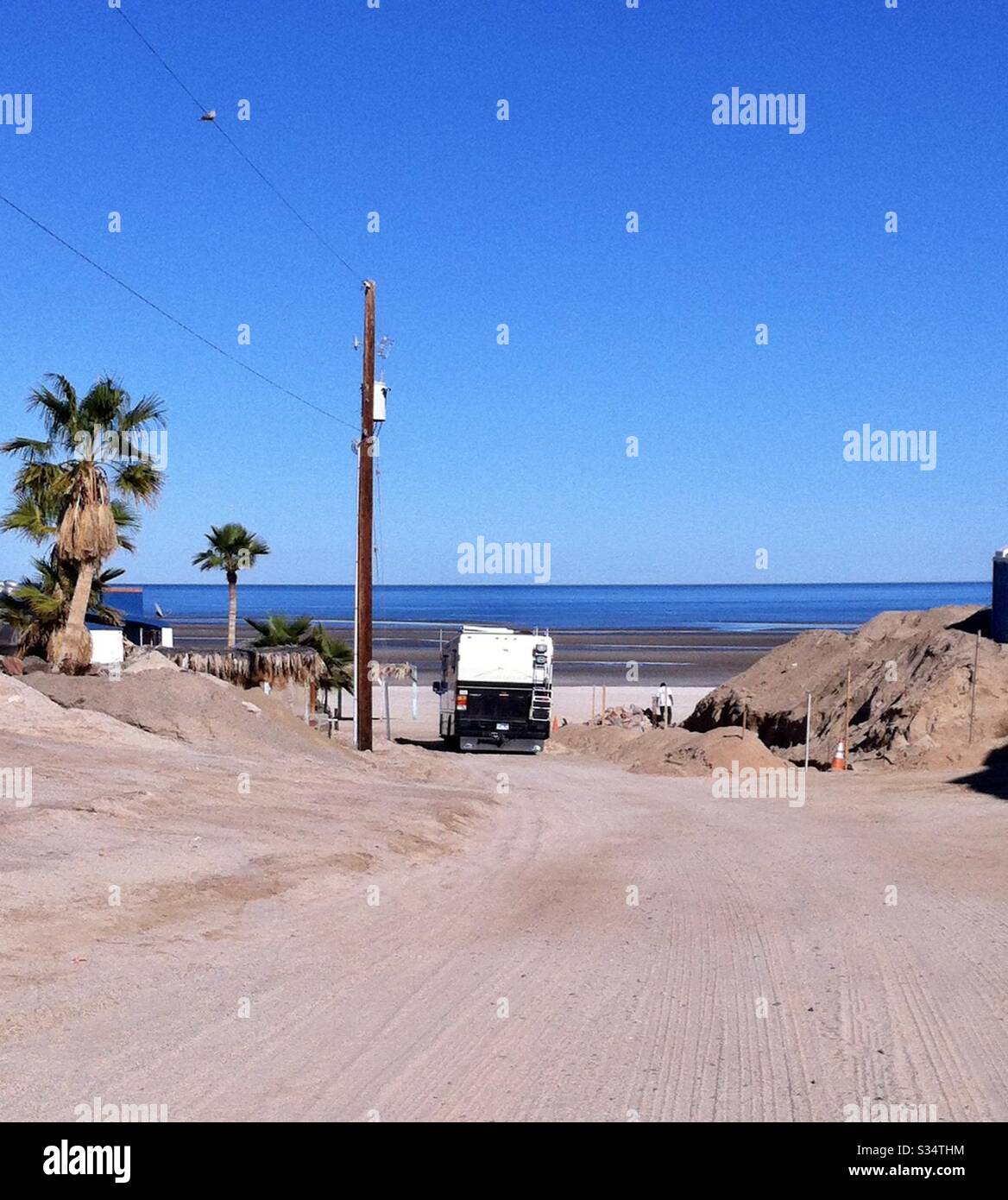 Sea of Cortez, San Felipe,Mexico, blue sky, water, beach, Pete’s Place