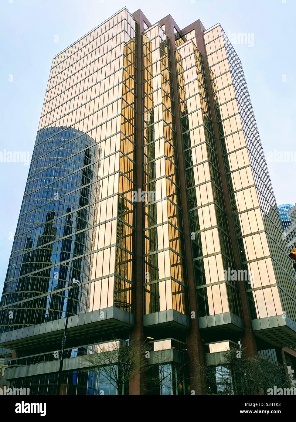 Canada vancouver tall building hi-res stock photography and images - Alamy