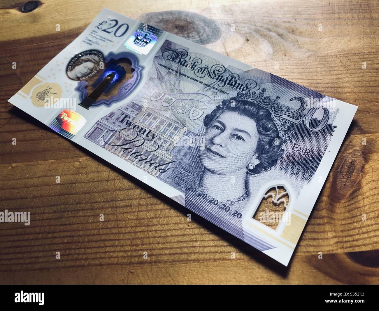 20 Pounds Banknote Queen Elizabeth High Resolution Stock Photography ...