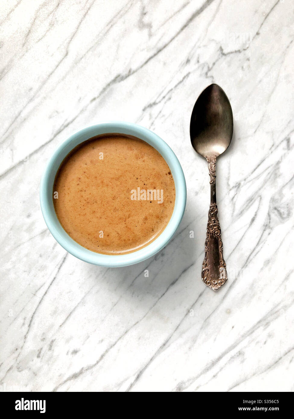 Pots de creme hires stock photography and images Alamy