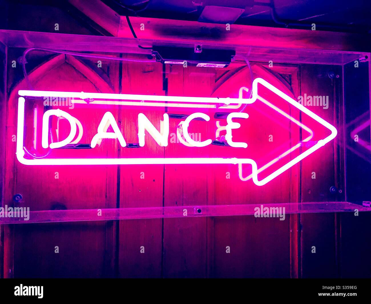Dance bar hires stock photography and images Alamy