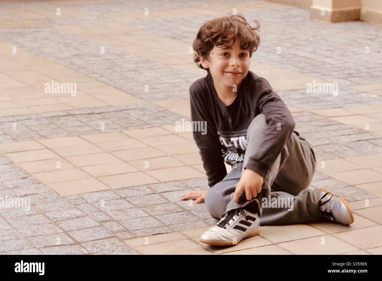 Boy posing photo hi-res stock photography and images - Alamy