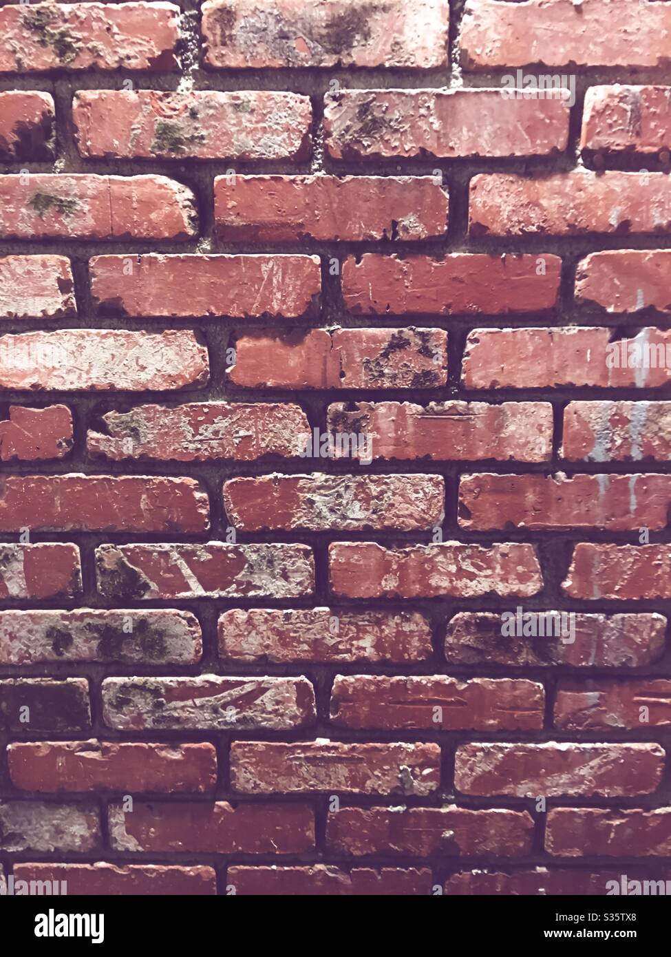 Brick building wall hi-res stock photography and images - Alamy