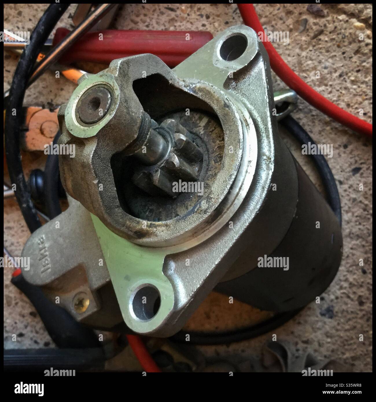 Starter motor hi-res stock photography and images - Alamy