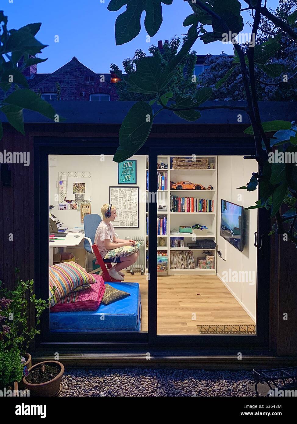 Teenager during Lockdown, Oxford, UK. May 2020 - Smartphone Captured Stock Image