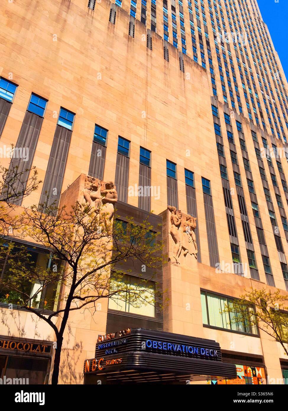 Nbc building marquee hi-res stock photography and images - Alamy