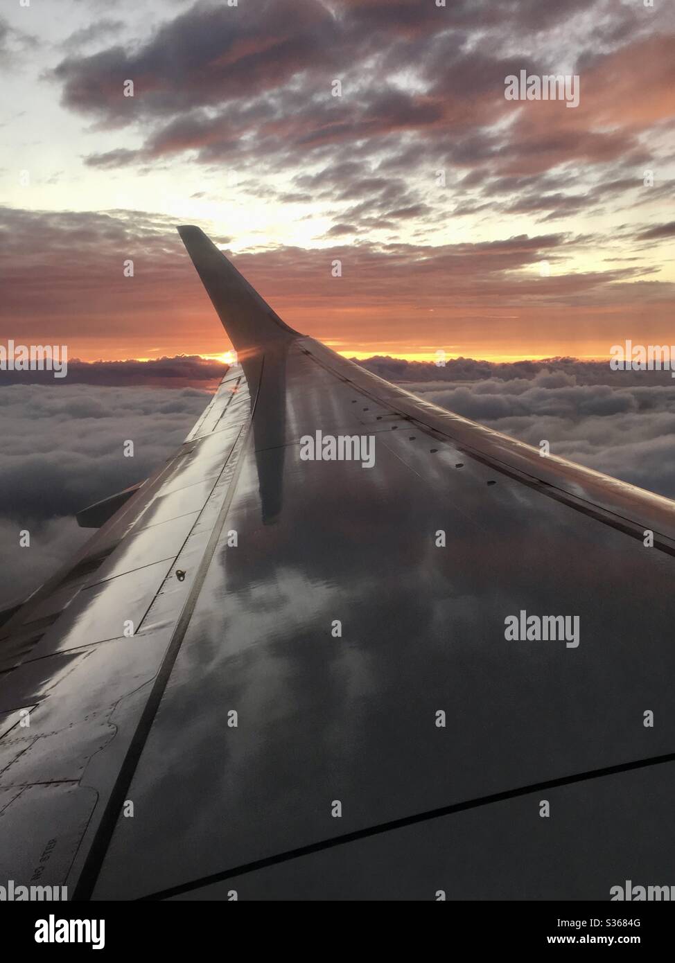Wing boeing 737 wing hi-res stock photography and images - Alamy