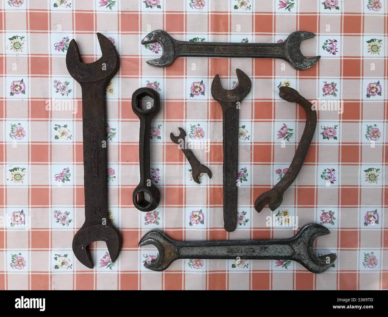 Old spanner hires stock photography and images Alamy