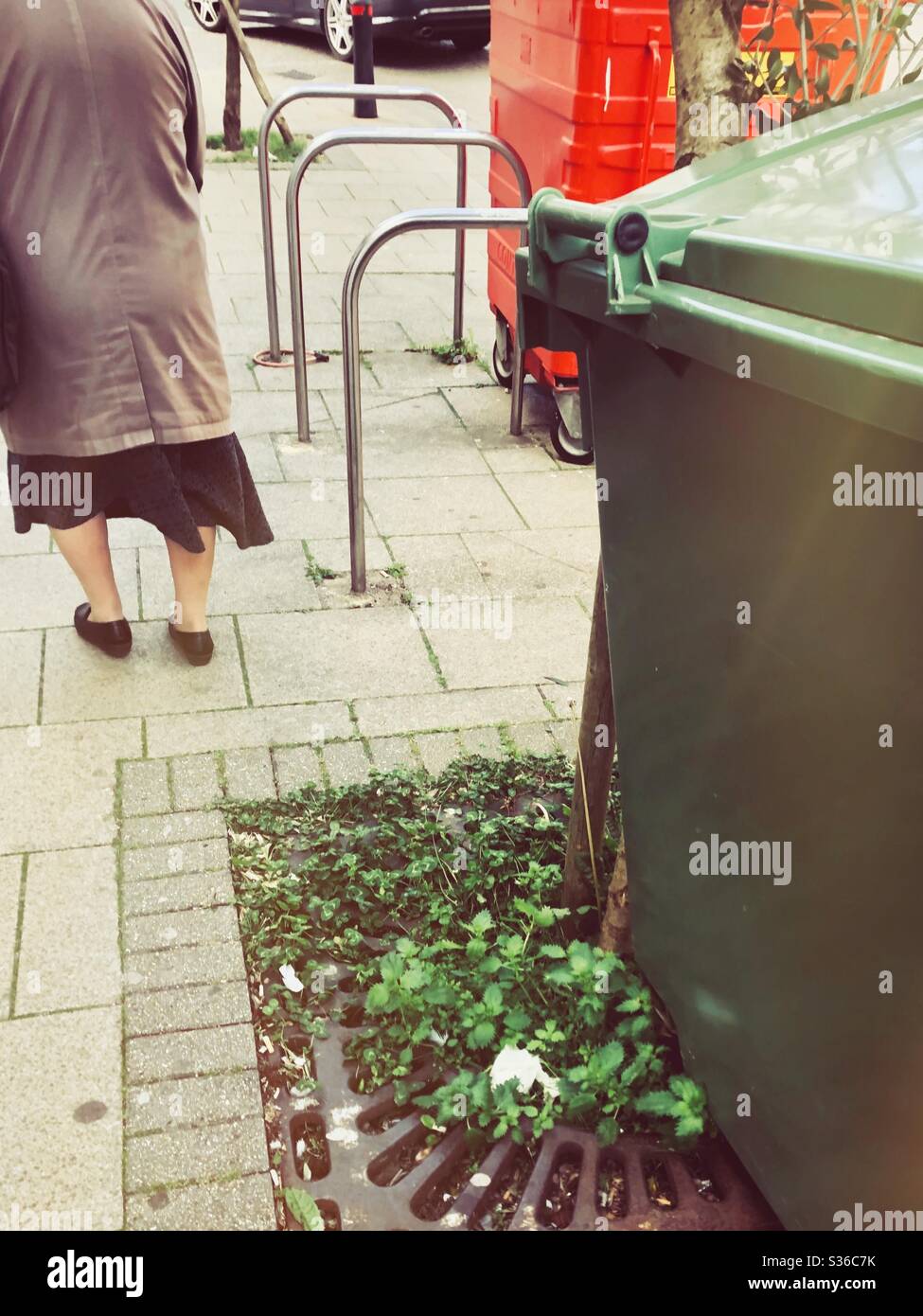 Old lady standing hi-res stock photography and images - Alamy