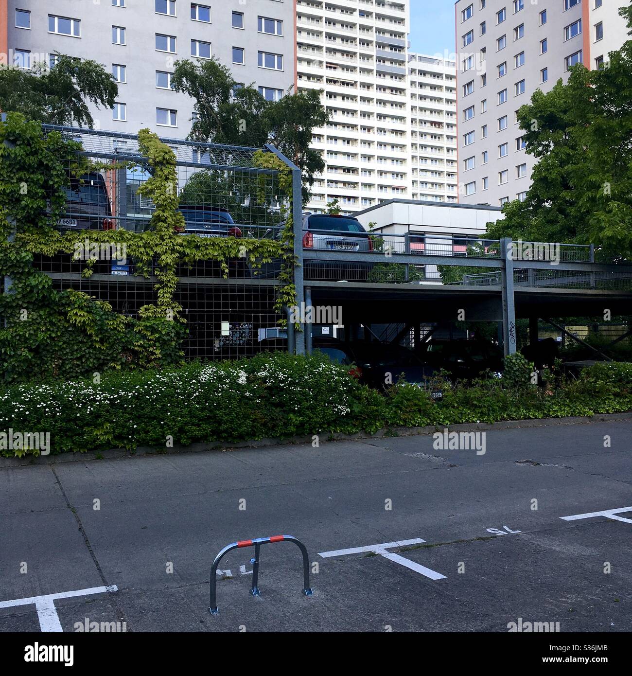 Overgrown parking lot hi-res stock photography and images - Alamy