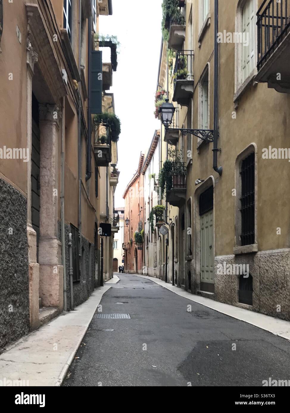 Italian suburbs hires stock photography and images Alamy