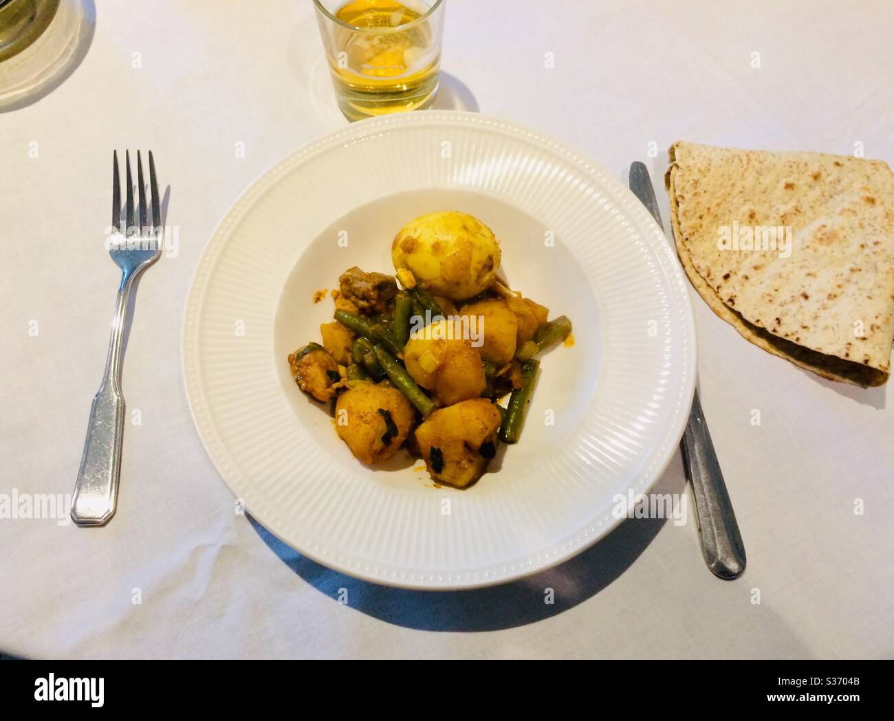 Roti cooking hi-res stock photography and images - Alamy