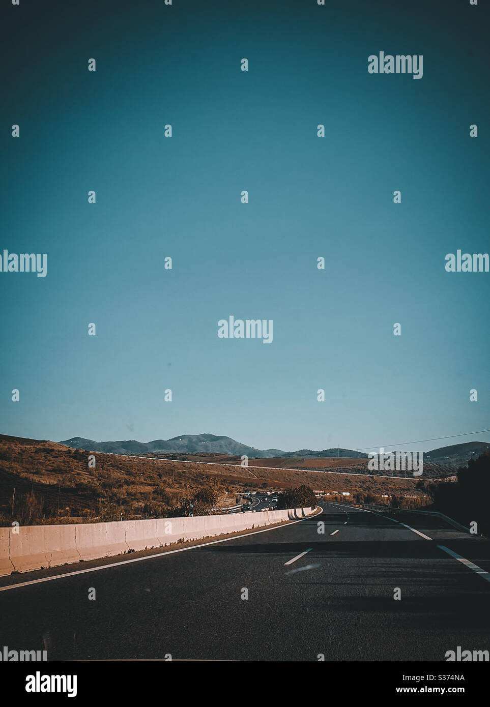 Road trip blue sky hi-res stock photography and images - Alamy