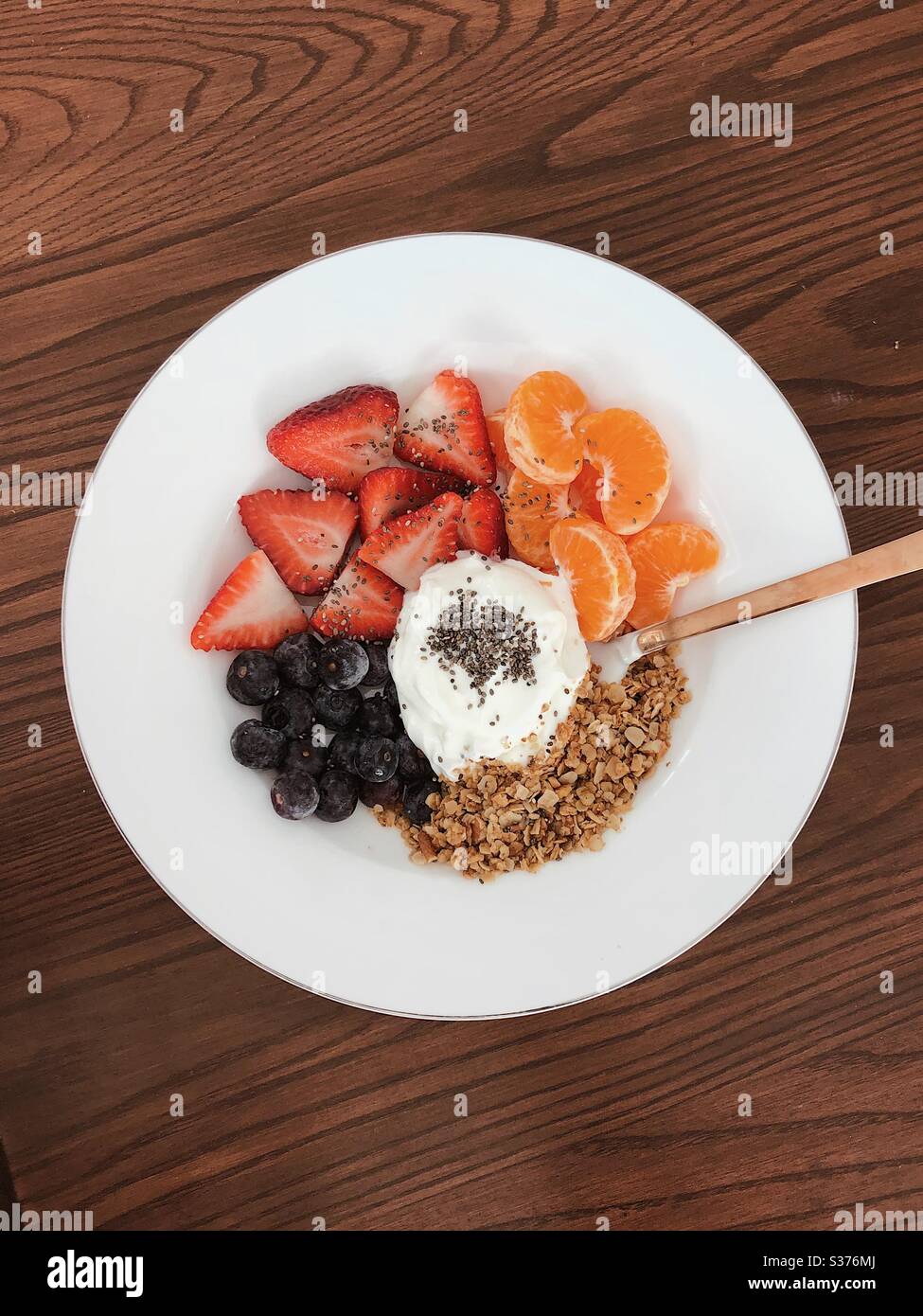 Fruit and yogurt, healthy breakfast Stock Photo