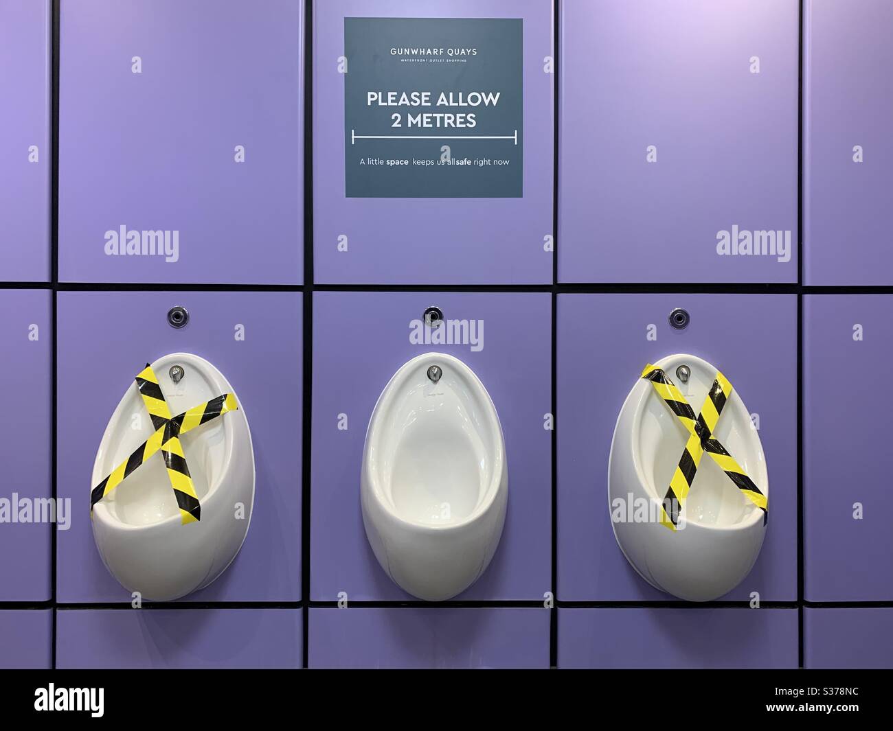Urinals sign hires stock photography and images Alamy