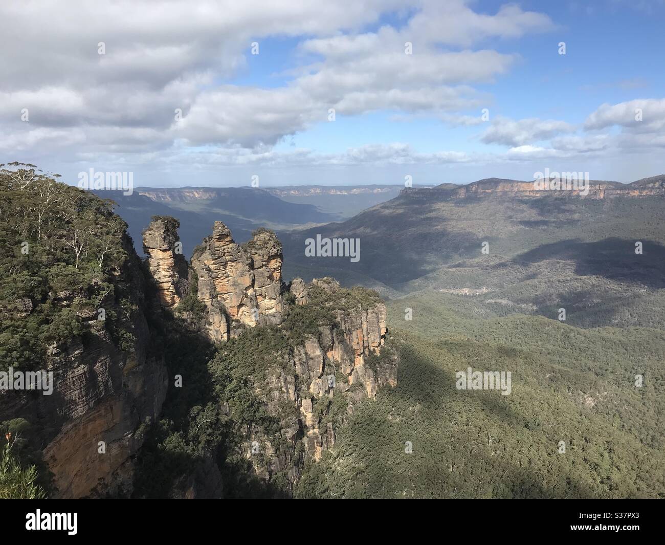 Three sisters australia hi-res stock photography and images - Alamy