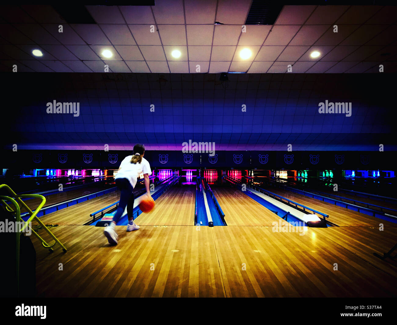 Ten pin bowling Stock Photo Alamy