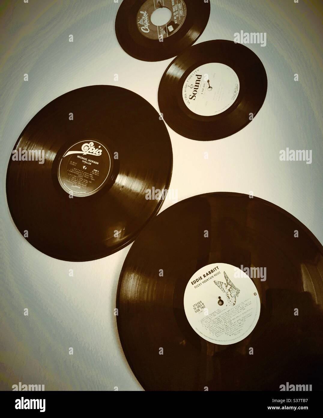 33 1 3 rpm record hi-res stock photography and images - Alamy