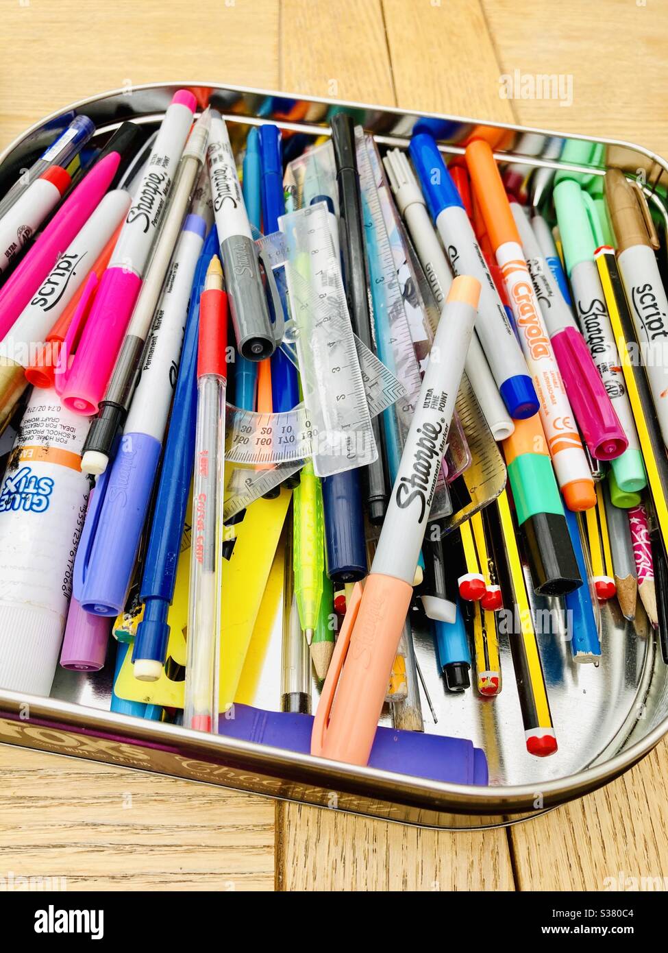 Sharpie pens hi-res stock photography and images - Alamy