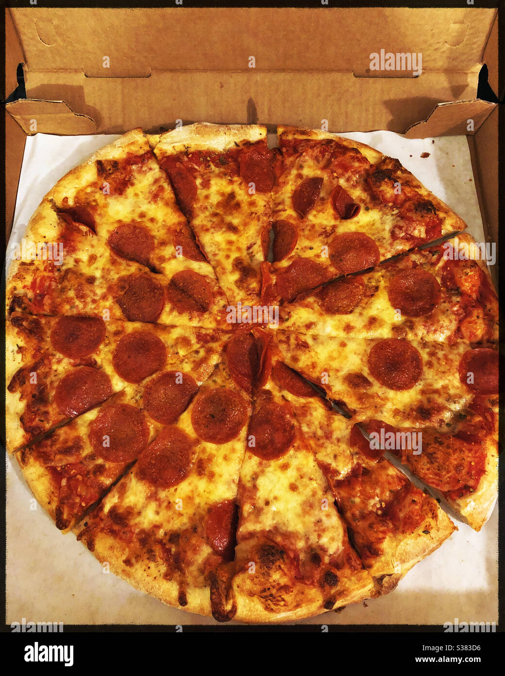 Whole pepperoni pizza in box Stock Photo Alamy