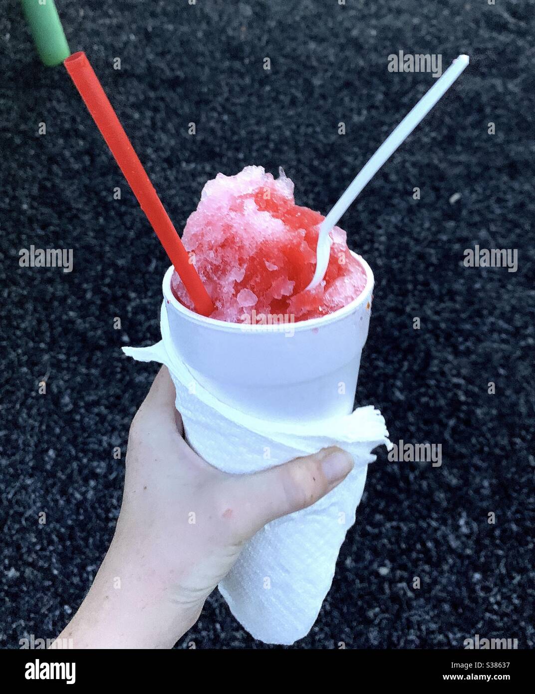 Strawberry snow cone Stock Photo Alamy