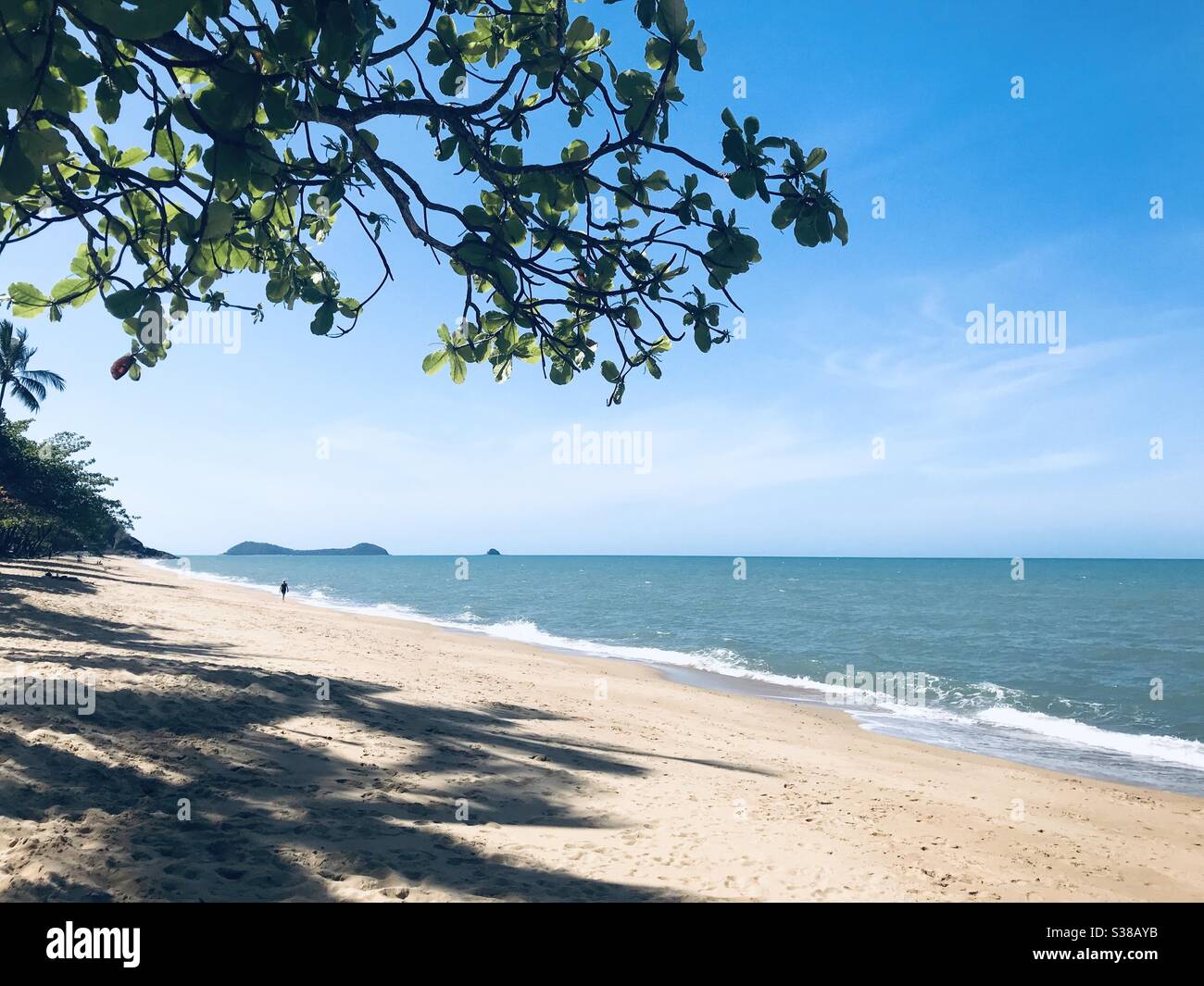 The beach at Trinity Beach, Queensland, Australia Stock Photo
